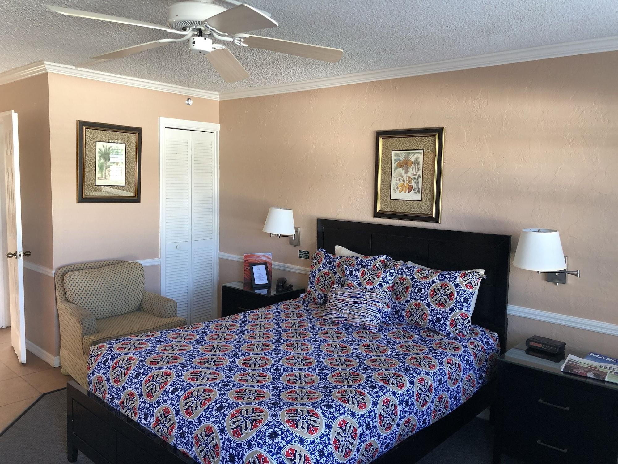The Boathouse Motel Marco Island Exterior photo